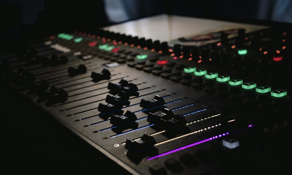 radio mixer